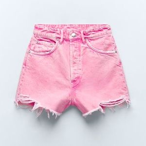 ZARA PINK FRAYED HI RISE DENIM MOM SHORTS